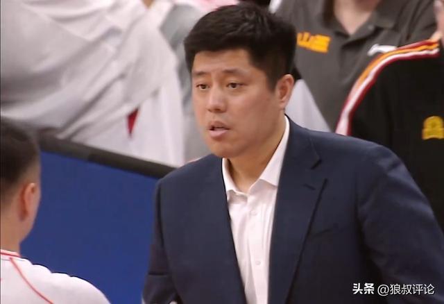 世界杯客户端更新说明-潘江：张宁上一场打福建受伤还有反复，可能他要歇上三周