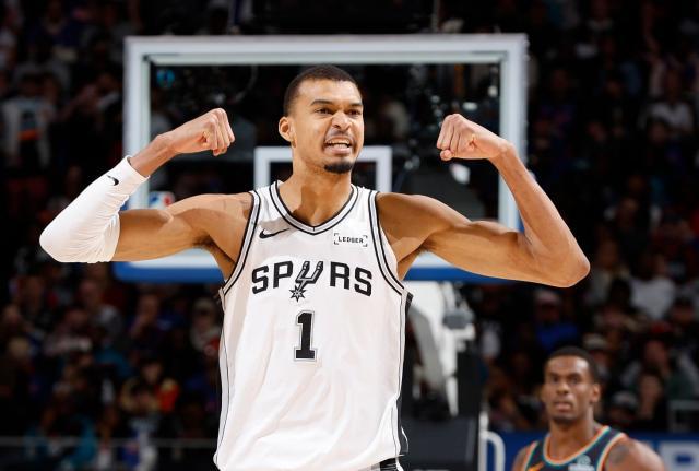 世界杯高清赛事直播app下载平台-掀翻东部第1！马刺夺9连胜抢西部第1：雷霆告急？